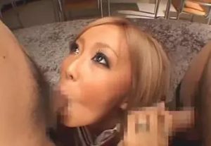 愛菜りなが立ちバックからお顔にザーメンをかけられちゃうｗ