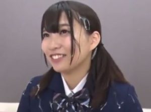 女子高生にインタビューしながら精子をぶっかけていくｗ