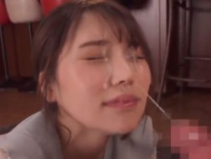 星谷瞳に大量顔射！こんな風に豪快にぶっかけてみたいわｗ