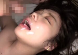 凰かなめを男達で取り囲み可愛いお顔に顔射しまくるｗ