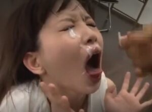 女塾講師に大量顔射！対面立位でおまんこ激ピストンｗ