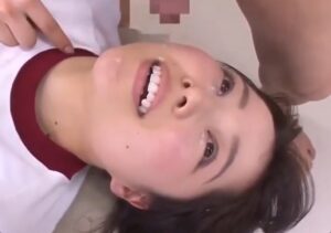 時間停止された女の子をチンポで突いて顔射しちゃいますｗ