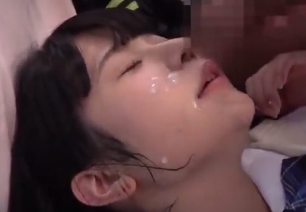 思春期JKにデカチンポを見せつける!興奮してそのままエッチw